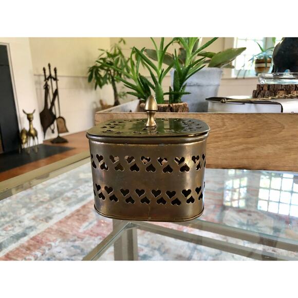 Vintage Rounded Square Brass Trinket Box Stamped Metal Heart Cutouts - Picture 2 of 10